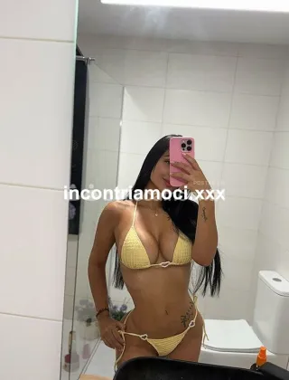 3933756630 - ??Bellissima?Modella Brasiliana Sono Alta 1.70