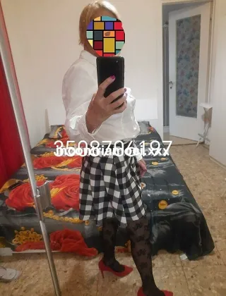 3891658770 - Affascinante Donna