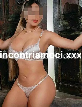 3807519199 - Trans Mistress Roma