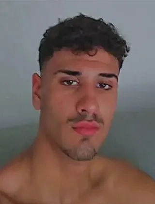 3715784613 - Ragazzo Voglio In Cerca Di Cazzo 3715784613
