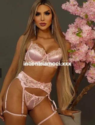 3931636403 - Aline Colombiana