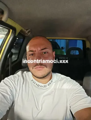 3514339368 - Ragazzo Romano 25 Enne Cerca Donne Trans