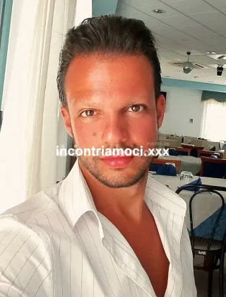 3453968661 - Un Uomo Per Far Sentire Da Favola Una Donna