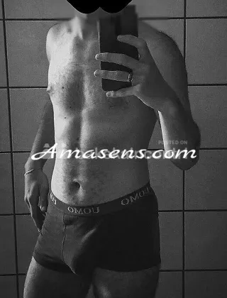 3774890716 - Giovane Ragazzo Per I Tuoi Desideri?