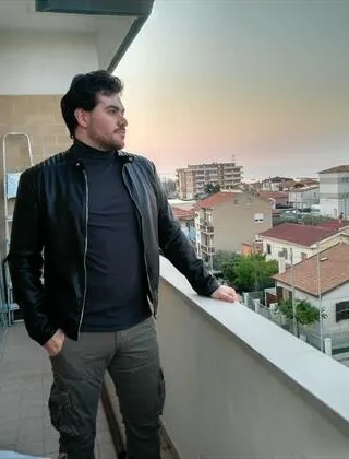 3711596556 - Sono Un Giovane Ragazzo Per Esaudire Le Tue