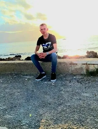 3757245146 - Voglio Una Ragazza 3757245146