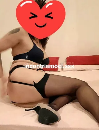 3533157310 - Elena