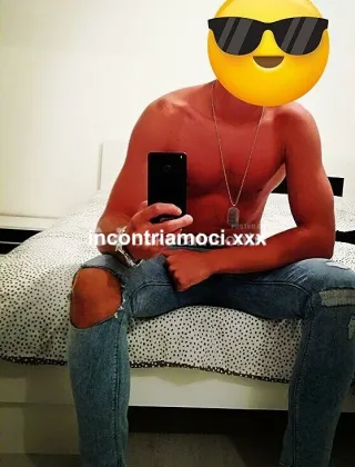 3450042507 - Coppia Con Voglia Di Un Maschio