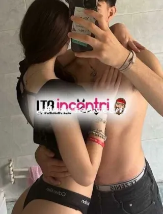3508084068 - Coppia Ragazzo E Ragazza Giovani Porcelli Qui Per