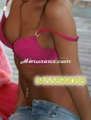3455899088 - A Gallarate Laura 40 Enne Elegante E Sensuale,