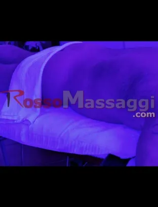 3715155002 - Luca Massaggiatore Benessere A Prato