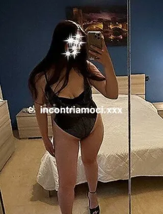 3508418614 - Ritornata Solo Per Un Giorno ?? Bellissima? Mora