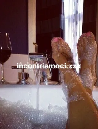 3203483075 - Veronica Italiana Massaggi E V 40 Mistress 🇮🇹 Italiana Macerata