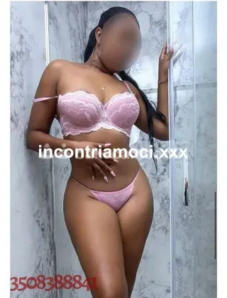 3508388841 - Monica Appena Arrivta In Citta' Prima Volta Foto